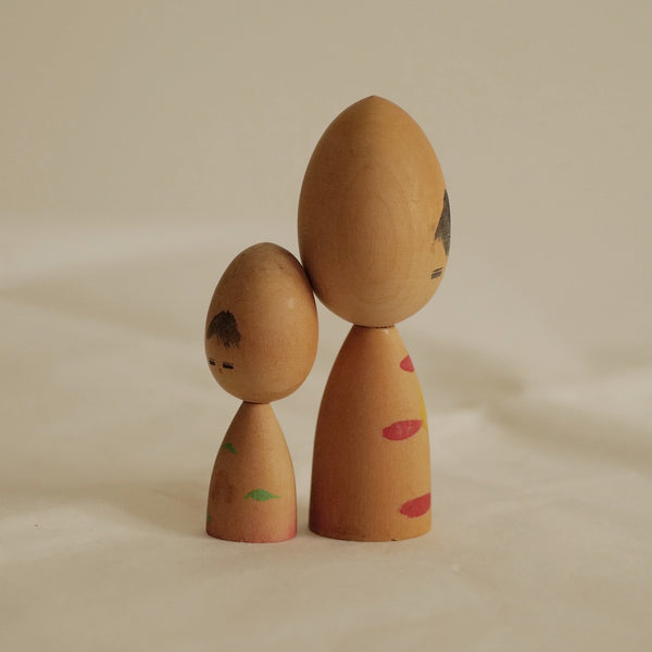 PETIT DUO DE KOKESHI VINTAGES PAR MASAO WATANABE / 13 CM