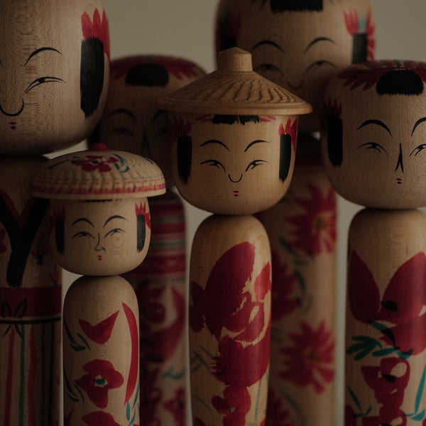 KOKESHI YAMAGATA VINTAGE PAR KOBAYASHI SEIJIRO / 22 CM / RÉSERVÉE POUR CHRISTINE