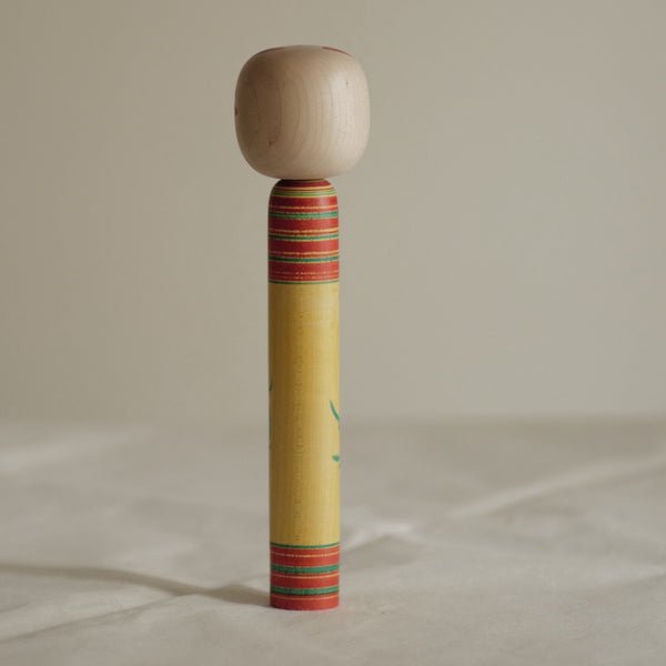 KOKESHI YAMAGATA VINTAGE PAR KOBAYASHI SEIJIRO / 21,5 CM