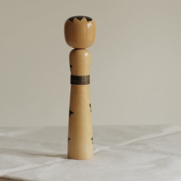 KOKESHI VINTAGE PAR SUSUMAGO MORIZO / 25 CM