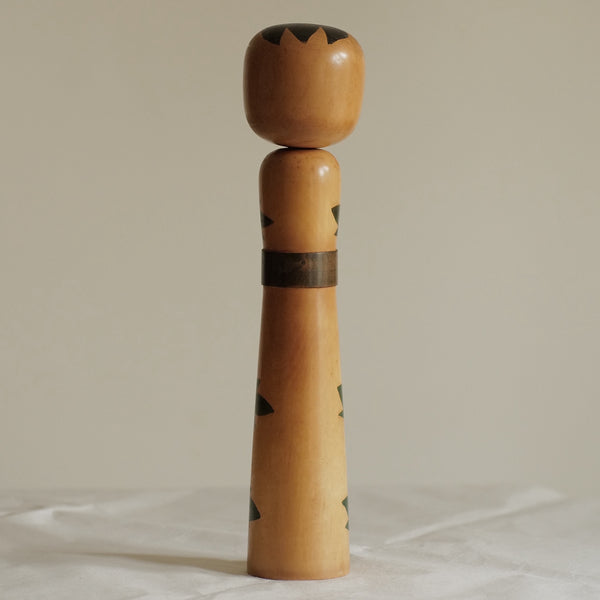 KOKESHI VINTAGE PAR SUSUMAGO MORIZO / 37 CM