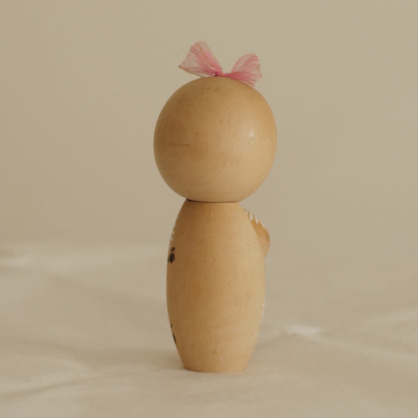 KOKESHI VINTAGE PAR RYOKA AOKI / 17 CM