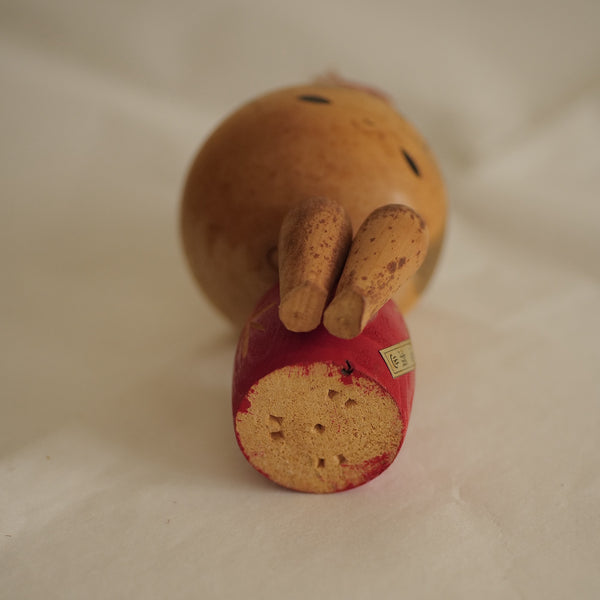 KOKESHI VINTAGE PAR TAKAMIZAWA KAZUO/ 17 CM / réservée pour Christine :-)