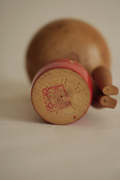 KOKESHI VINTAGE PAR TAKAMIZAWA KAZUO/ 17 CM