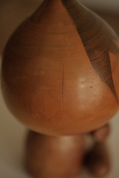 KOKESHI VINTAGE PAR TAKAMIZAWA KAZUO/ 20 CM