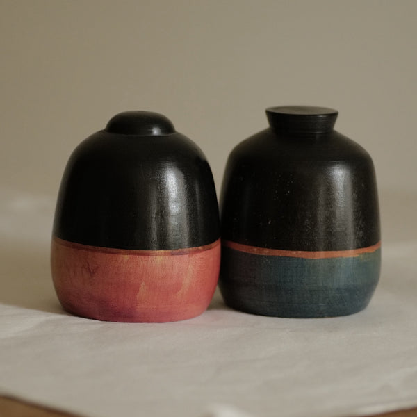 COUPLE DE KOKESHI VINTAGE PAR SANPEI YAMANAKA / 10,5 CM