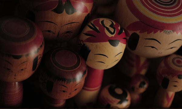 KOKESHI YAJIRO VINTAGE PAR NIYAMA YOSHINORI / 21,5 CM