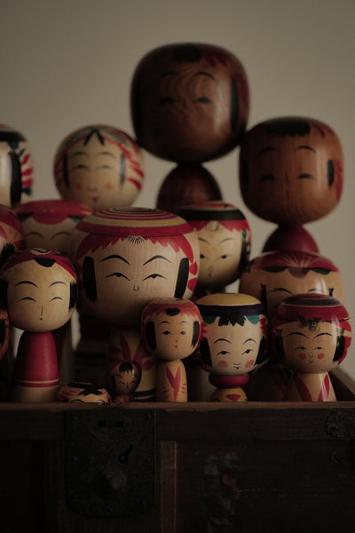 KOKESHI YAJIRO VINTAGE PAR KOKUBUN EIICHI / 18,5 CM