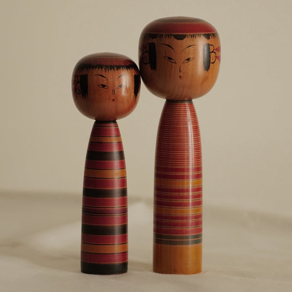 KOKESHI VINTAGE YAJIRO PAR SATO MASAHIRO / 19 CM