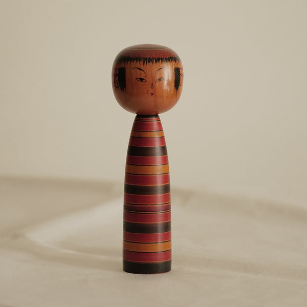 KOKESHI VINTAGE YAJIRO PAR SATO MASAHIRO / 19 CM