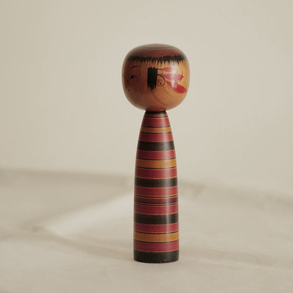 KOKESHI VINTAGE YAJIRO PAR SATO MASAHIRO / 19 CM