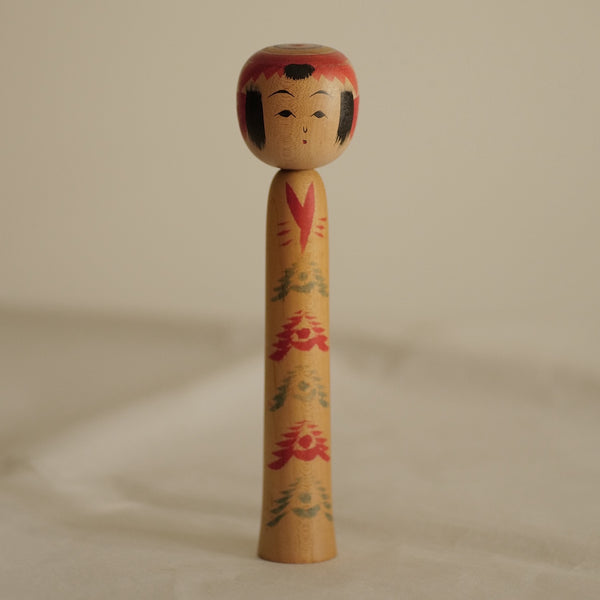 KOKESHI YAJIRO VINTAGE PAR KOSEKI SACHIO / 18,5 CM