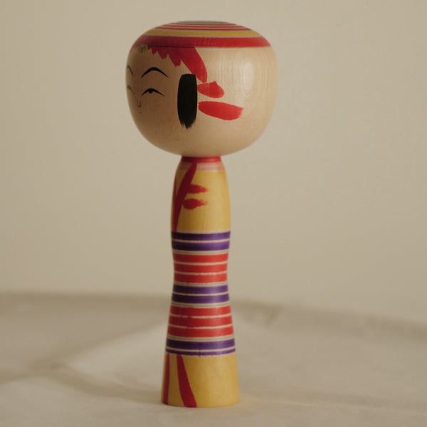 KOKESHI VINTAGE YAJIRO PAR YOKOYAMA MIZUKI / HOCHET / 24,5 CM