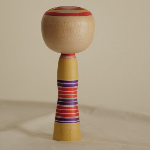 KOKESHI VINTAGE YAJIRO PAR YOKOYAMA MIZUKI / HOCHET / 24,5 CM