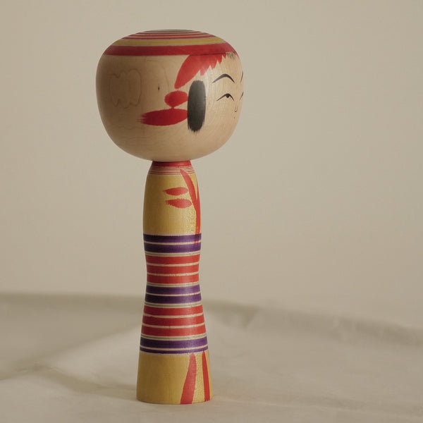 KOKESHI VINTAGE YAJIRO PAR YOKOYAMA MIZUKI / HOCHET / 24,5 CM