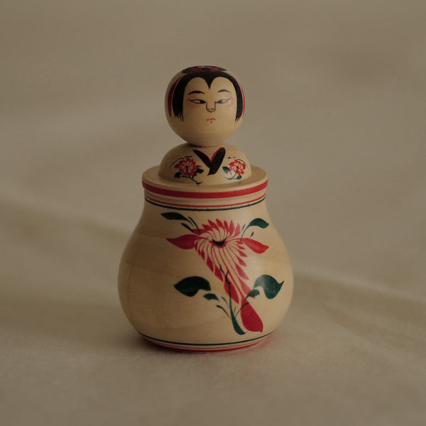 KOKESHI NEMARIKO VINTAGE PAR SATO MINORU / 8 CM