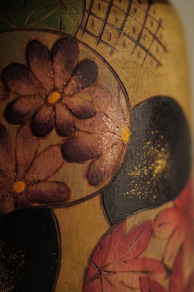 KOKESHI VINTAGE PAR YUJI KAWASE / AVEC SA TABLETTE
