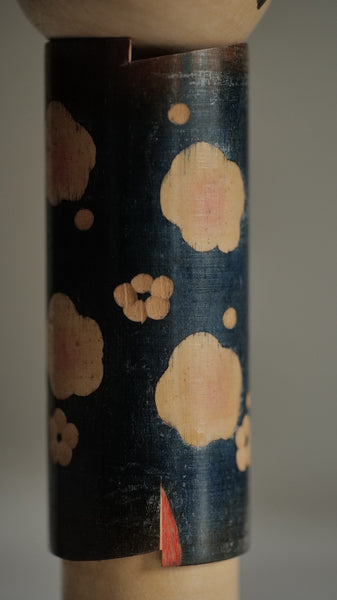 KOKESHI VINTAGE PAR SATO SUIGAI / 24 CM
