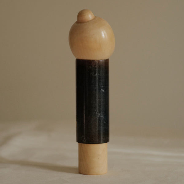 KOKESHI VINTAGE PAR SATO SUIGAI / 24 CM