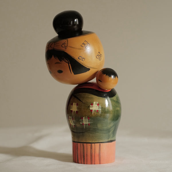 KOKESHI KOMORI PAR MIYASHITA HAJIME / 26 CM