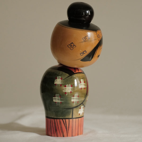 KOKESHI KOMORI PAR MIYASHITA HAJIME / 26 CM
