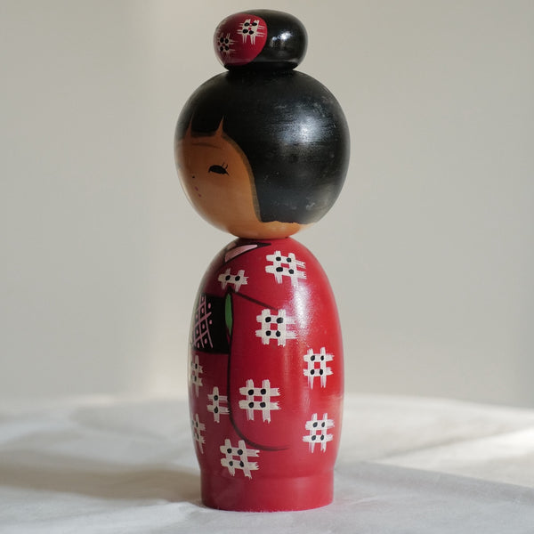 KOKESHI VINTAGE PAR HOSAKA TORAO / AVEC SA BOÎTE / 26 CM