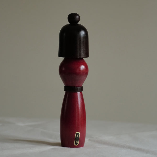 KOKESHI VINTAGE PAR UCHIDA SHINICHIRO / 28,50 CM