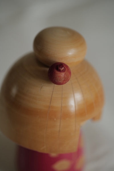 KOKESHI VINTAGE PAR MIYASHITA HAJIME / 18,50 CM