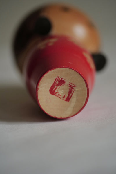 KOKESHI VINTAGE PAR TAKAHASHI TOSHIHARU / 19 CM