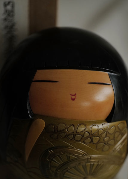 KOKESHI VINTAGE PAR YOSHIDA TAKASHI / AVEC SA TABLETTE & SA BOÎTE / MASSIVE / 25 CM