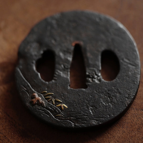 TSUBA ANCIENNE / RIVIÈRE AU CLAIR DE LUNE / ÉPOQUE EDO / RÉSERVÉE